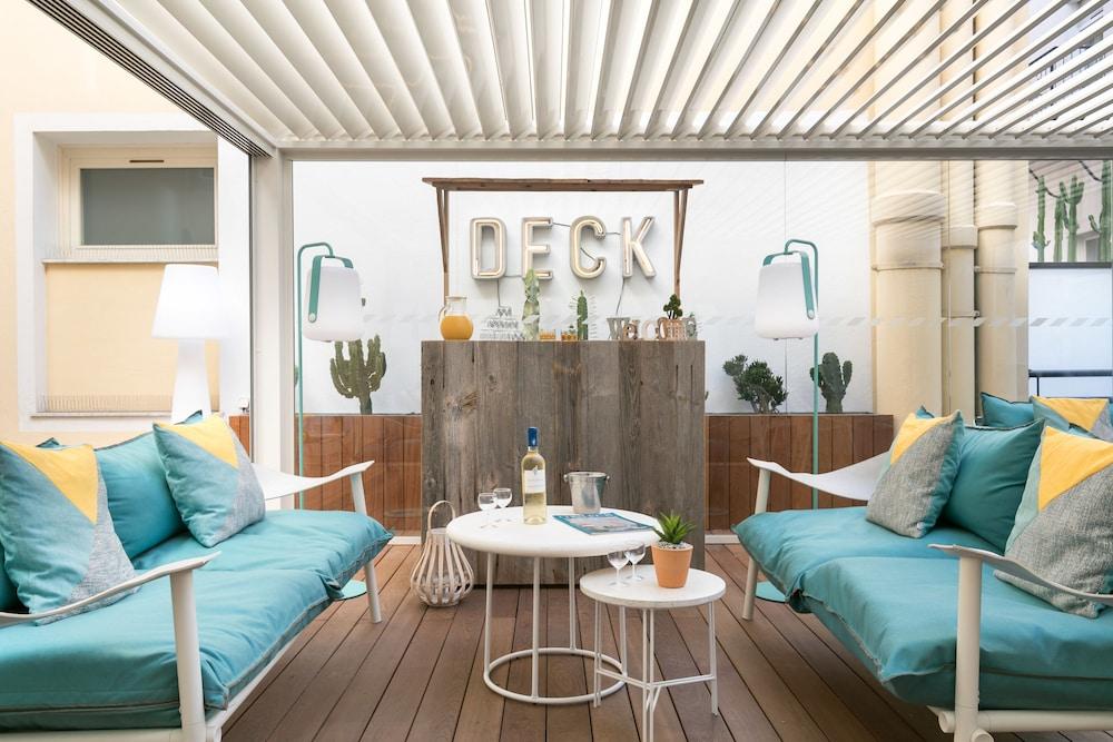 The Deck Hotel By Happyculture Ница Екстериор снимка